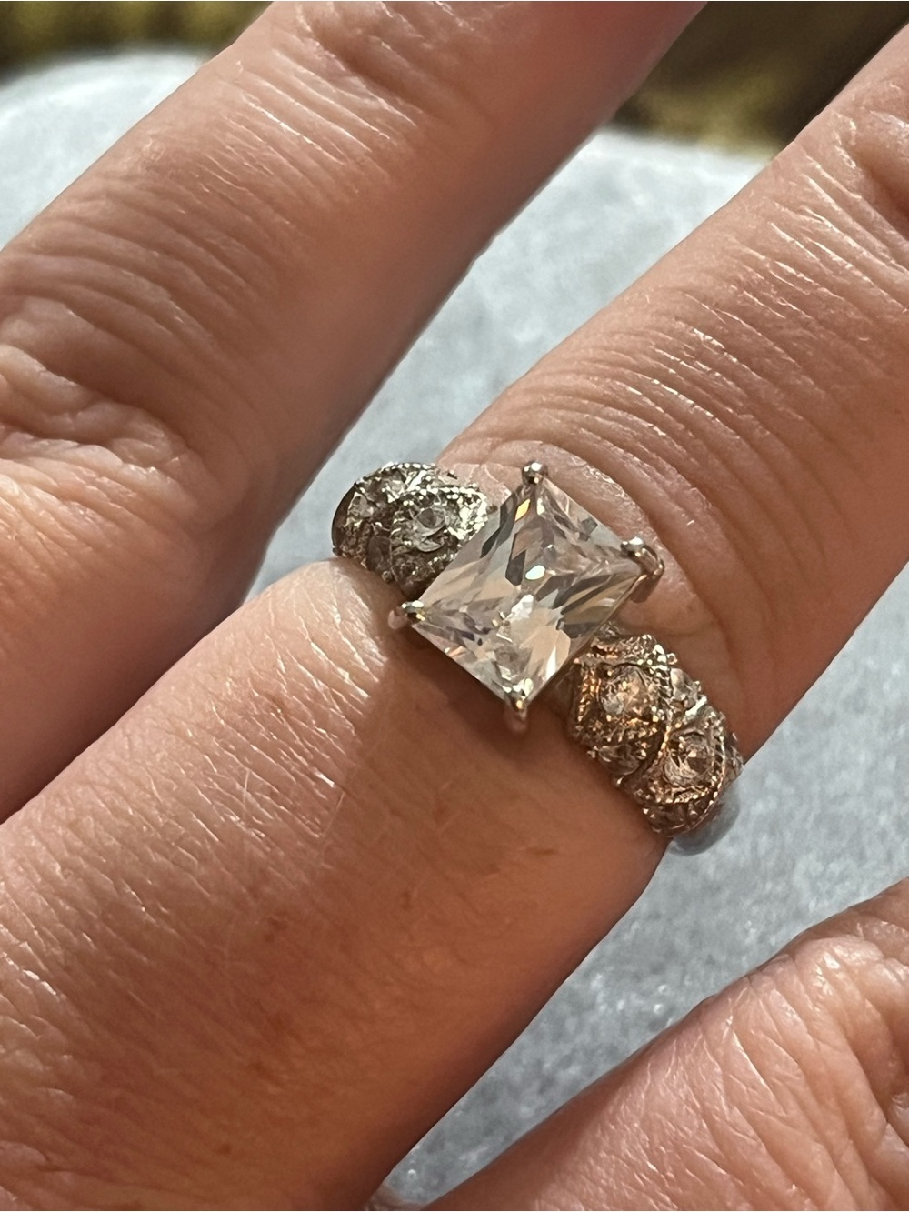 Unsigned Silver Tone Metal Clear CZ Costume Jewelry Size 7.5 Ring